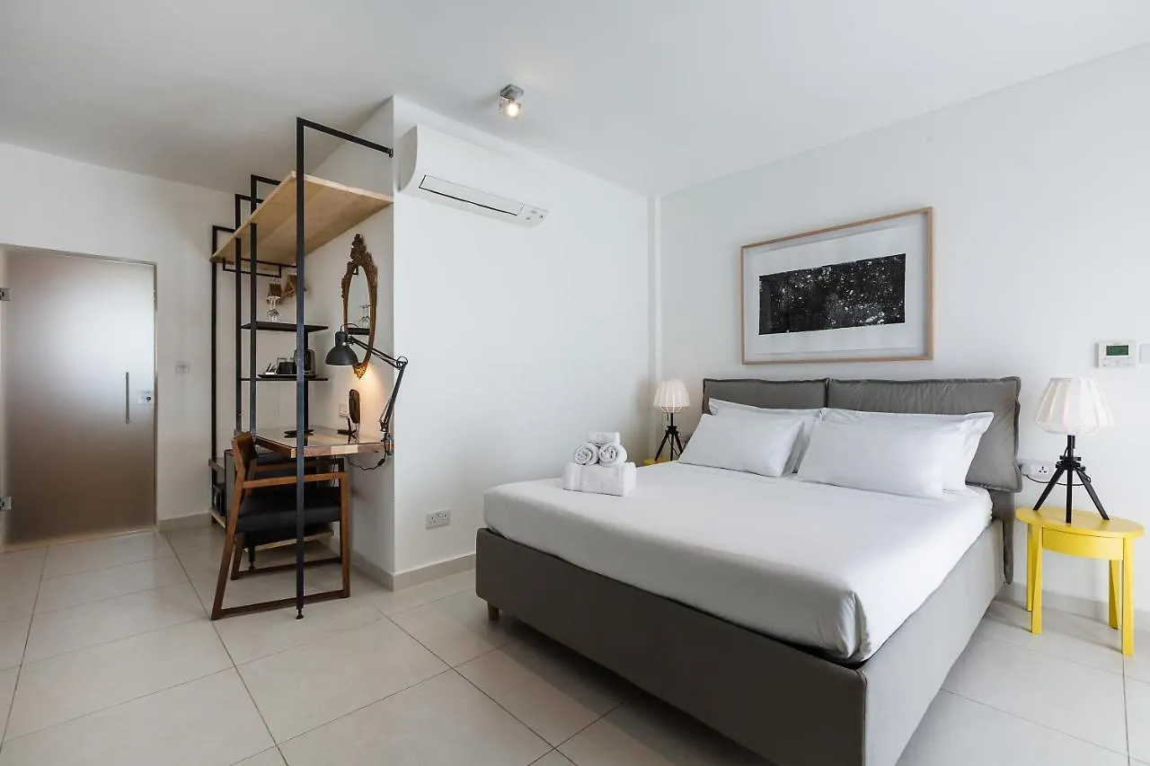 Two Pillows Boutique Hostel Sliema